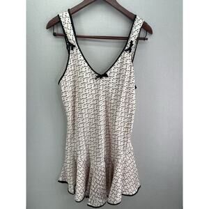 VTG Escapades Satin Nightgown Women’s Large Romantic Feminine Lingerie Sleepwear